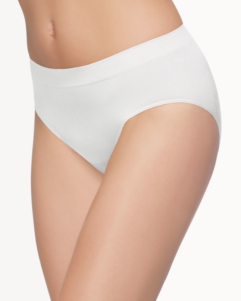 Front of a model wearing a size X Large B Smooth Full Brief in White by Wacoal. | dia_product_style_image_id:303984